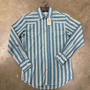 Roper Men's Light Blue and White Striped Pearl Snap Shirt